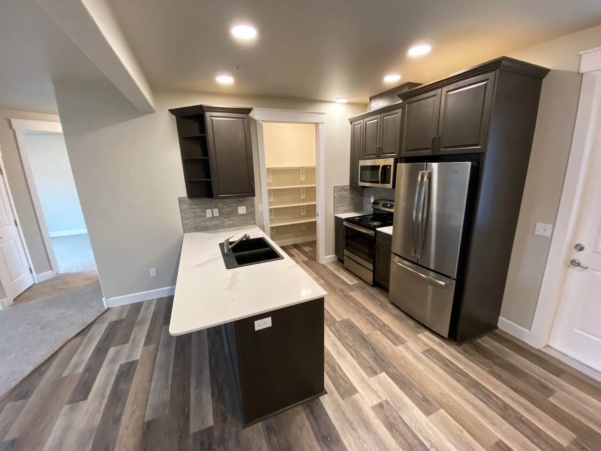 2 Bed Kitchen 2